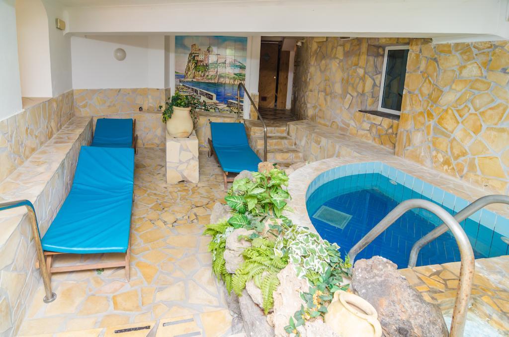 Hotel Flora Wellness & Beauty Ischia Buitenkant foto