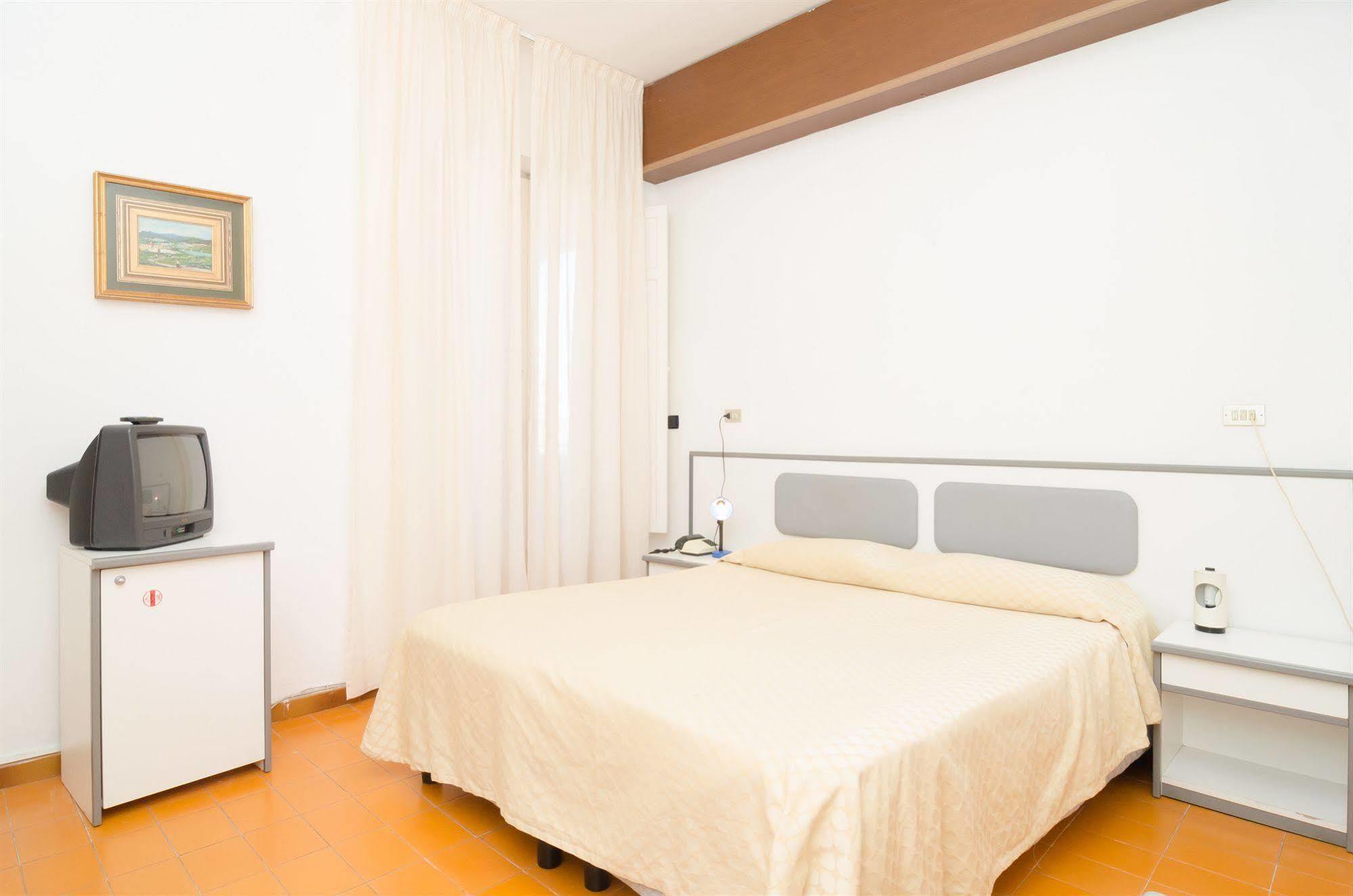Hotel Flora Wellness & Beauty Ischia Buitenkant foto