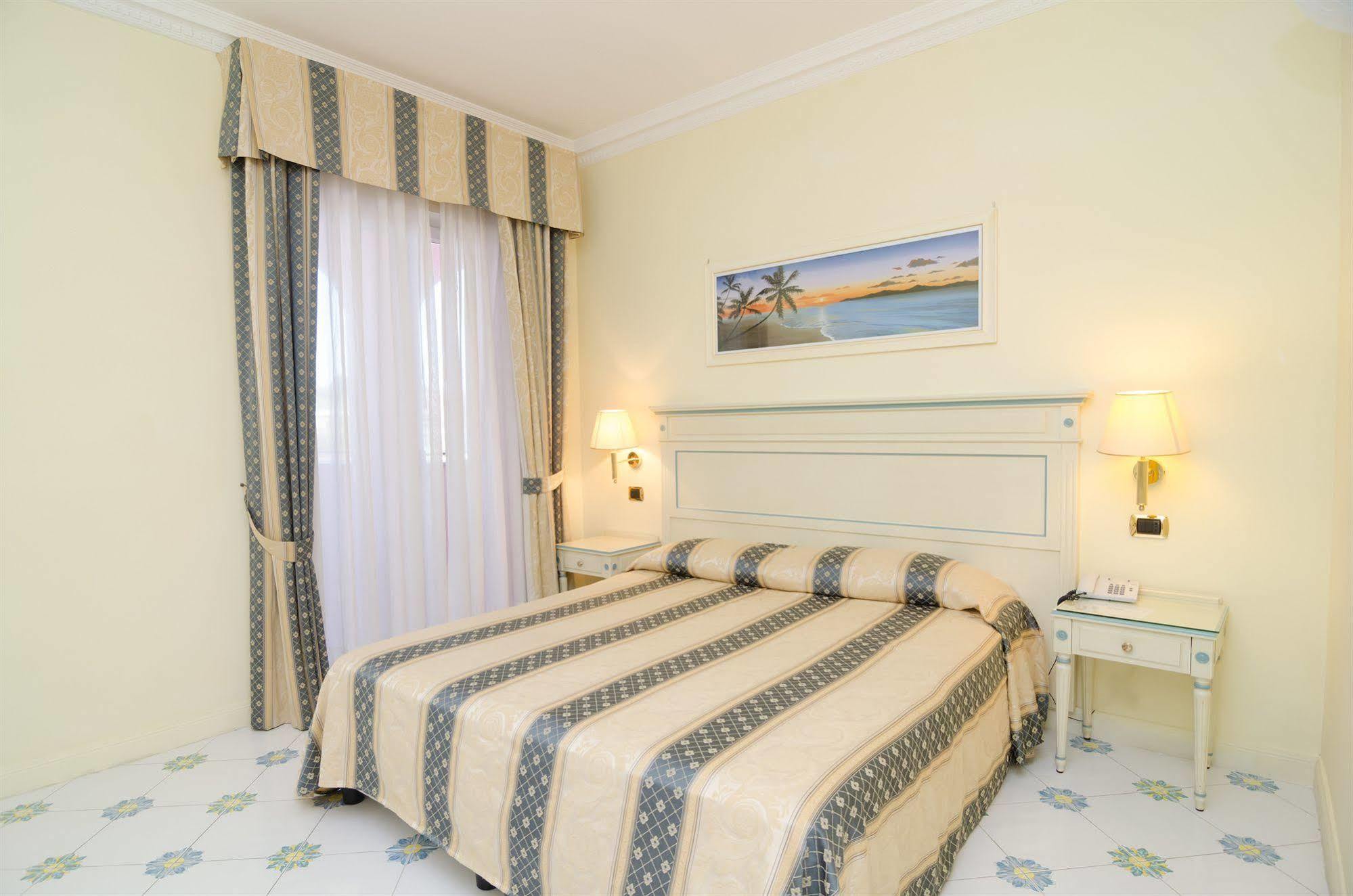 Hotel Flora Wellness & Beauty Ischia Buitenkant foto