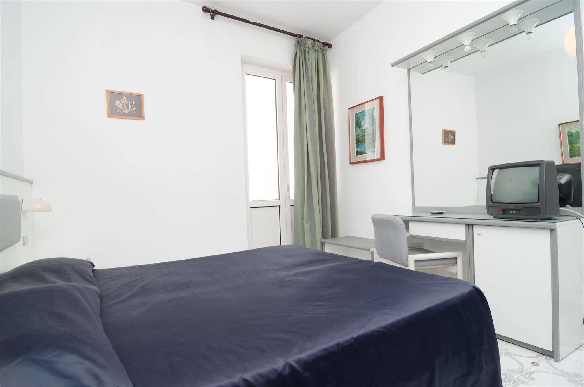 Hotel Flora Wellness & Beauty Ischia Buitenkant foto