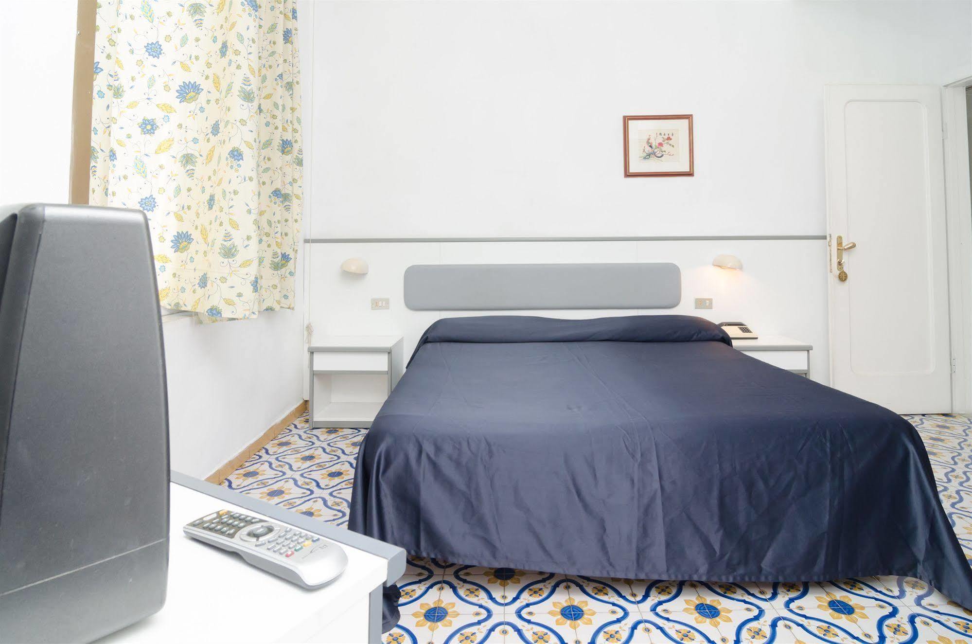 Hotel Flora Wellness & Beauty Ischia Buitenkant foto